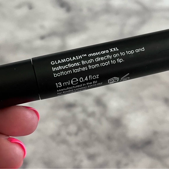 RODIAL Glamolash XXL Mascara Extreme Black / Stellar Cosmic Face Powder in Haze - Picture 4 of 7